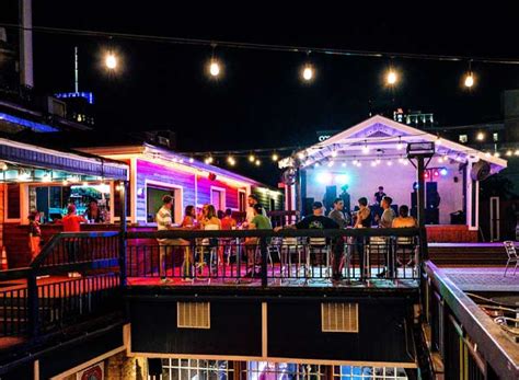 Maggie Mae S Rooftop Bar In Austin The Rooftop Guide