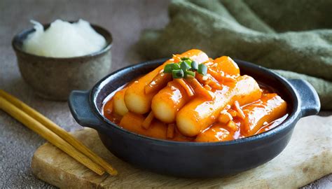 Tteokbokki (Spicy Korean rice cakes) - All Beautiful Recipes