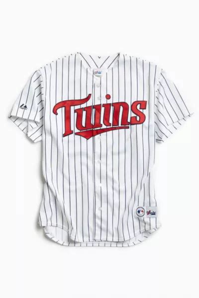 Vintage MLB Minnesota Twins Cristian Guzman Jersey | Urban Outfitters