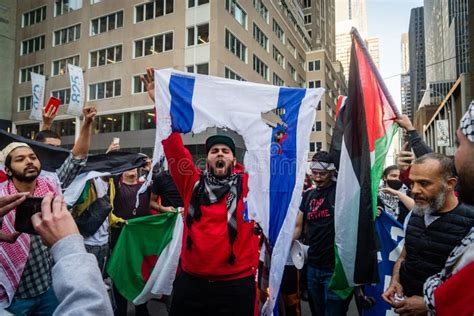 Pro-Palestinian Protesters Burn Israeli Flag in New York Editorial ...