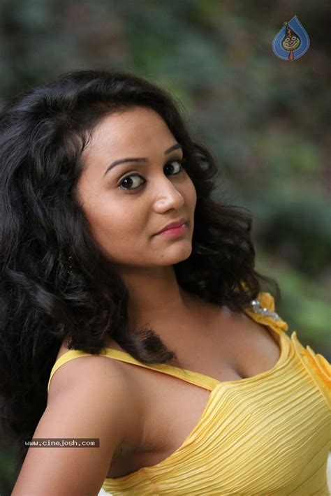 Sony Jhansi Hot Stills Photo Of