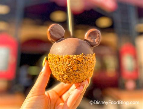 Review You Have To Try This Apple If You Love The Butterfinger Cupcake