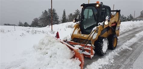 La Neve Imbianca La Provincia Di Palermo Strade Bloccate A Piano