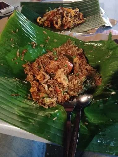 Seafood Nasi Goreng Daun Pisang Di Stulang Laut Johor Bahru Karen Peters