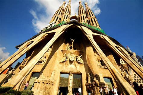 La Fachada De La Pasi N De La Sagrada Familia Lista En