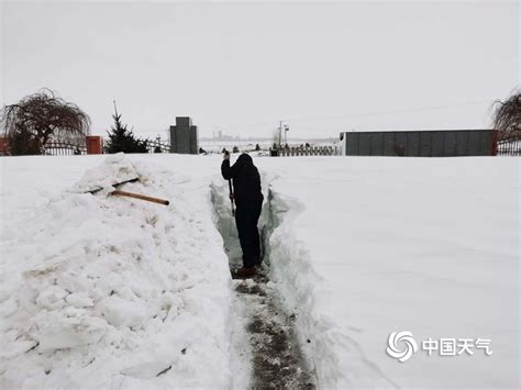 内蒙古局地遭遇特大暴雪 积雪最深达43厘米 天气图集 中国天气网