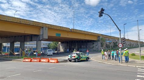 Nova etapa das obras no Tarumã bloqueia lado sul do viaduto