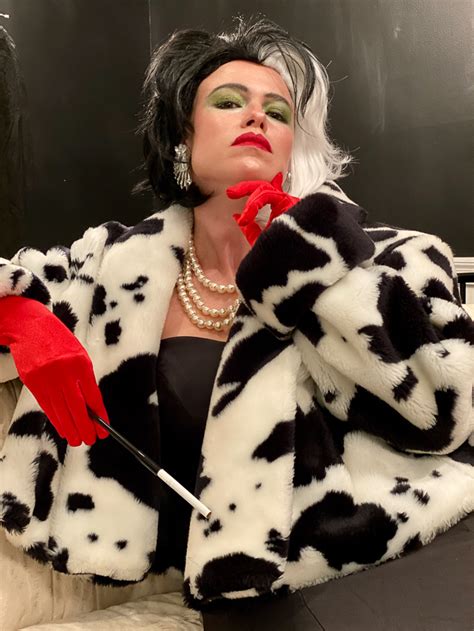 Simple and Budget Friendly DIY Cruella Deville Costume