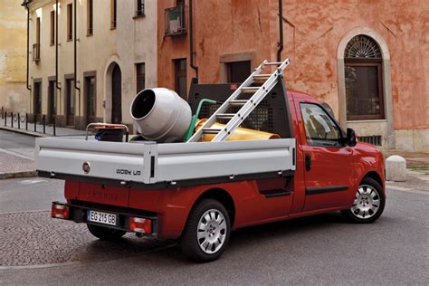 Fiat Doblò Cargo Work Up Kleine Pritsche autoplenum de