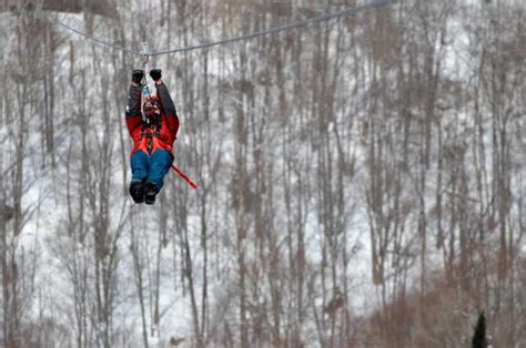 Mont Tremblant Ziplines Wanderung GetYourGuide