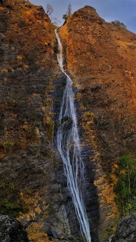 Waterfalls in Uttarakhand गरम म करन ह चल उततरखड क इन झरन