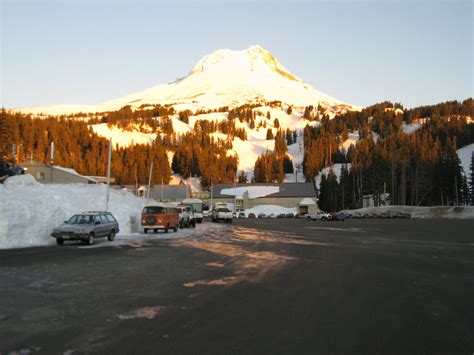 Mt Hood Meadows Ski Parking - we always WAnder.......