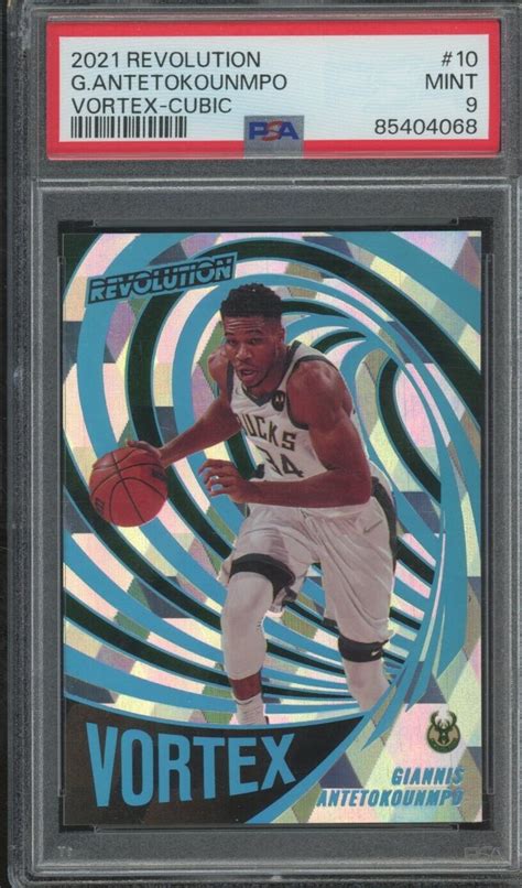 Panini Revolution Vortex Cubic Giannis Antetokounmpo