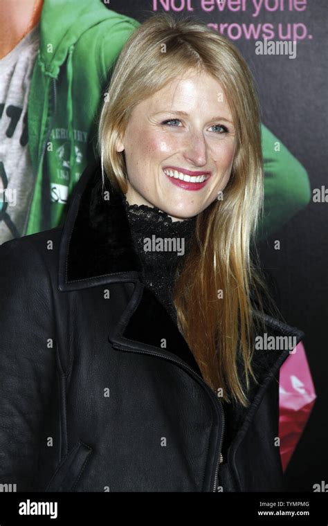 Mamie Gummer Arrives For The Young Adult Premiere At The Ziegfeld