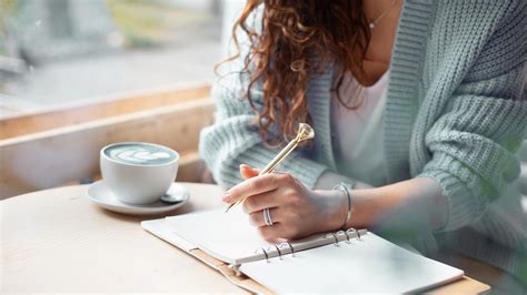 30 Inspiring Journal Prompts To Kickstart Your Career