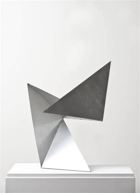 B22 Design Lygia Clark - 1960 | Geometric sculpture, Abstract sculpture ...