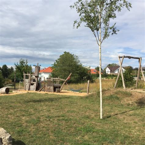 Bild Zum Spielplatz Im Ochsenbronn In Ingelheim Am Rhein