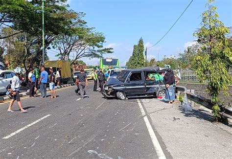 Dua Korban Tewas Kecelakaan Beruntun Di Purwodadi Pelajar WartaBromo