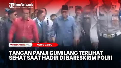 Tangan Panji Gumilang Terlihat Sehat Saat Hadir Di Bareskrim Polri