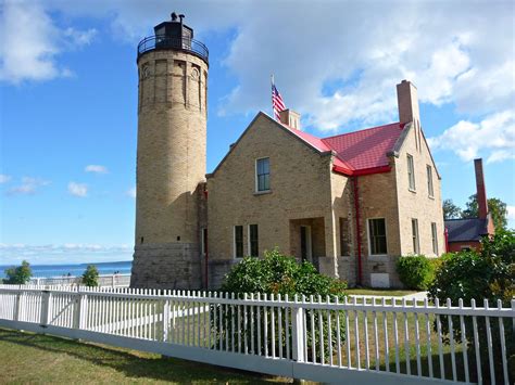 Historic Old Mackinac Point Lighthouse In Mackinaw City M Flickr