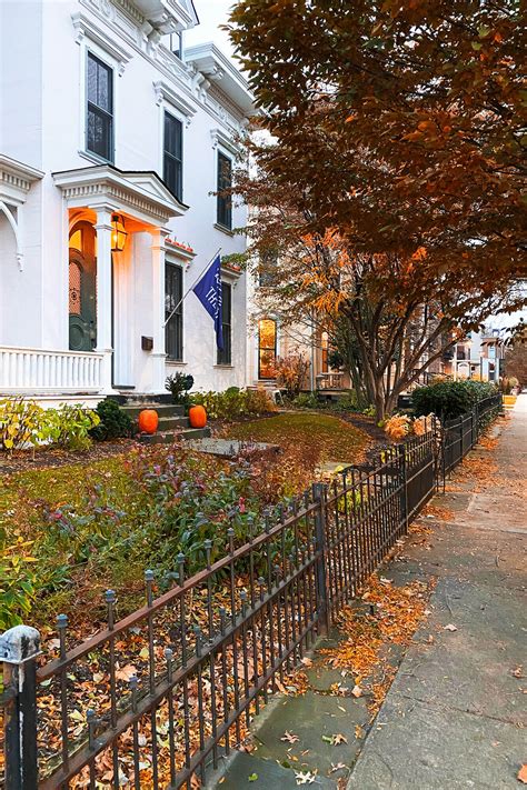 Valentine's in Cleveland: Pop-Up Bars, Heart Pizzas, and Beyond » Local