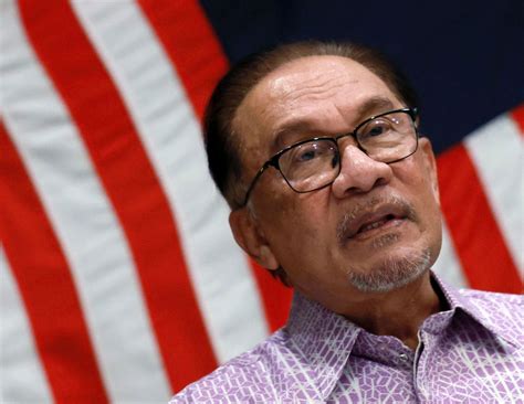 Anwar Says Still Thinking About Possible Cabinet Reshuffle