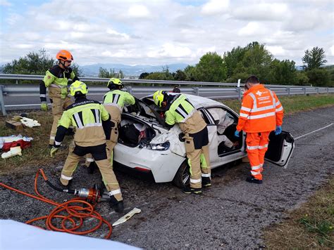 Un Padre Y Su Hija Resultan Heridos En Un Accidente De Tráfico En La A 6