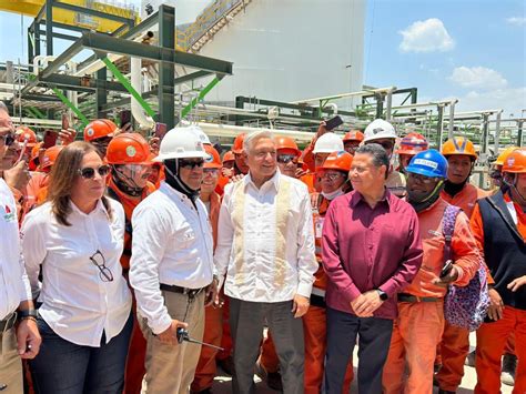 El Presidente Andr S Manuel L Pez Obrador Visit La Refiner A Miguel