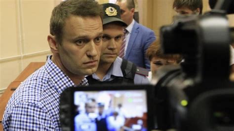 Russie Lopposant Alexe Navalny Est Mort En Prison Le Kremlin Ne