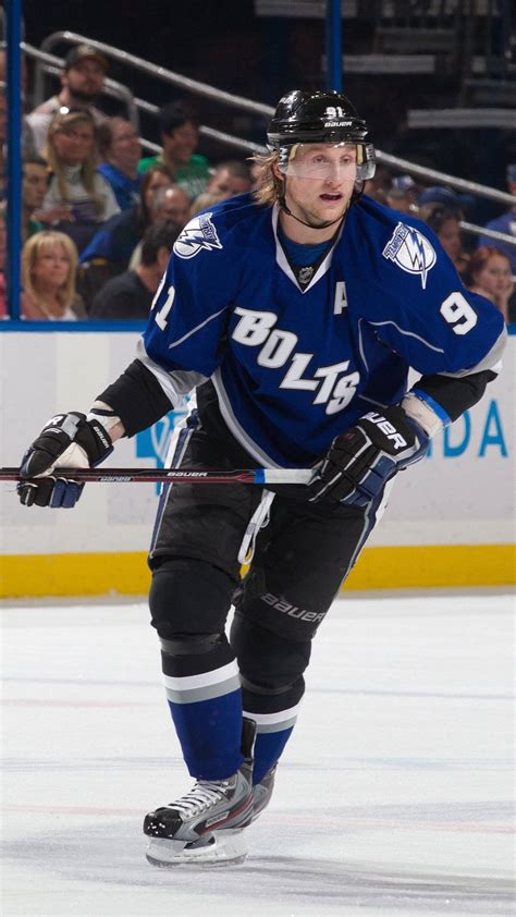 Download Steven Stamkos Ice Hockey Live Game Wallpaper