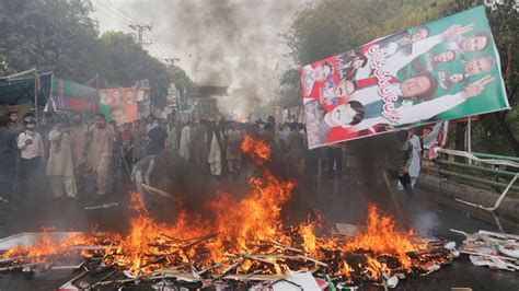 Pakistán Varios heridos en las protestas por el intento de arresto del