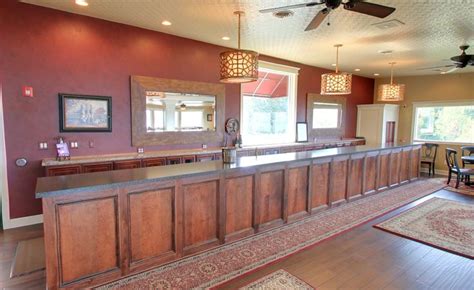 Villa Bellangelo S Beautifully Remodeled Tasting Room Offers Visitors