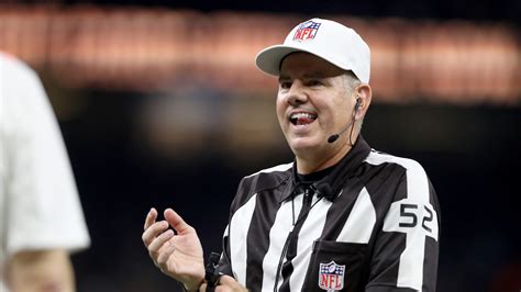 Bill Vinovich Revealed as Lions vs. Redskins Referee