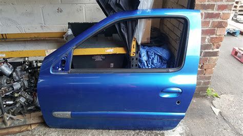 Renault Clio Sport MK2 20012006 172 182 Passenger NSF Front Door Blue