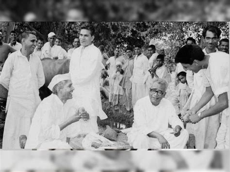 Ram Manohar Lohia Birth Anniversary Pm Modi And Cm Yogi Remember On Dr