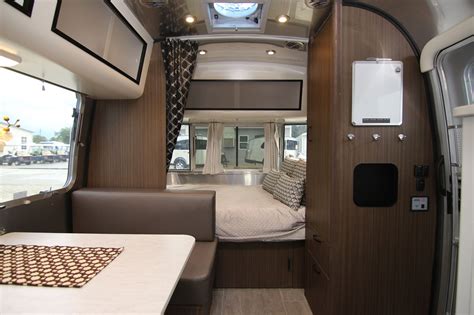 2020 Airstream Caravel 20FB 12562