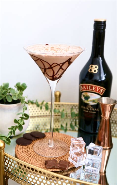 Chocolate Baileys Martini Recipe Delicious Drinks With Baileys