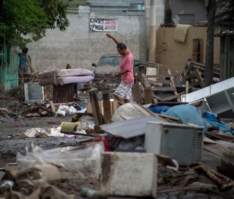 Lluvias Y Fuertes Vientos Dejan Fallecidos Y Decenas De Evacuados En