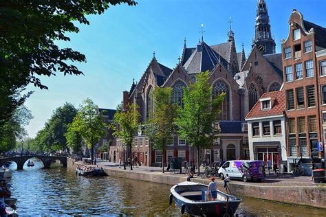 Tour Del Quartiere A Luci Rosse Di Amsterdam In Italiano Fornito Da