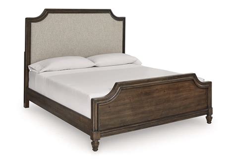 Veramond King Upholstered Panel Bed