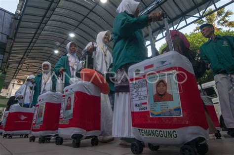 Pelepasan Jamaah Calon Haji Embarkasi Solo Antara Foto