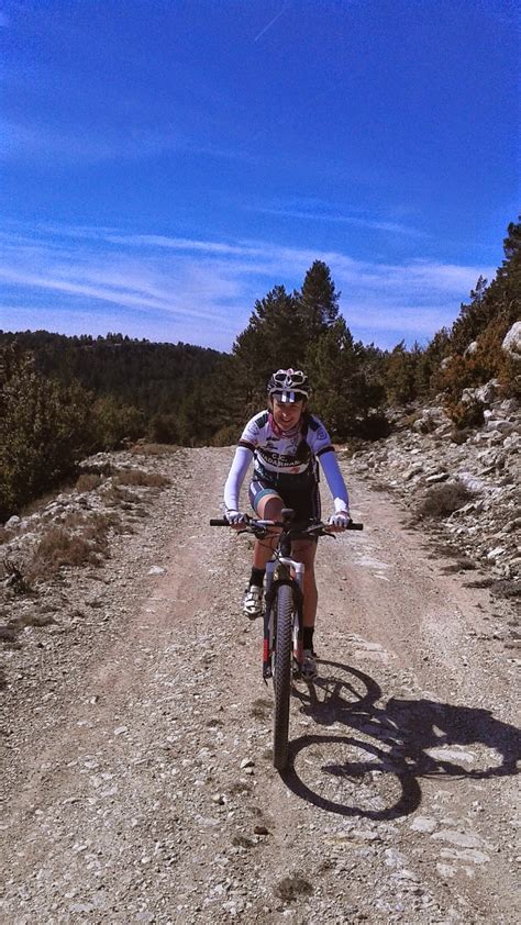 En La Monta A Pedales De Los Ports Etapa Pobla De Benifass Caro