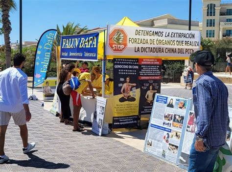 Valencia Spain Introducing Falun Dafa And Raising Awareness Of The