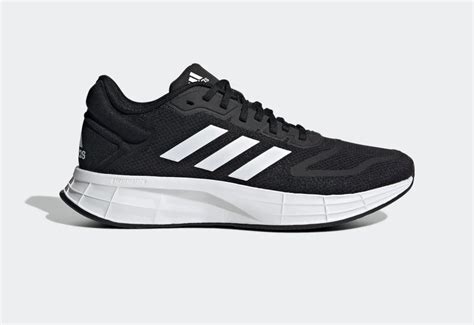 Rekomendasi Sepatu Adidas Pria Cocok Untuk Lari Harga Terjangkau