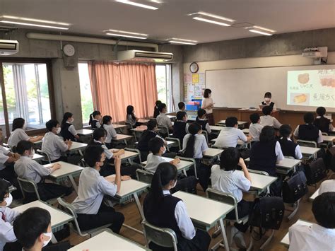 学校法人 盈進学園 ／ Eishin Diary 【2学年】福山学習の発表を行いました