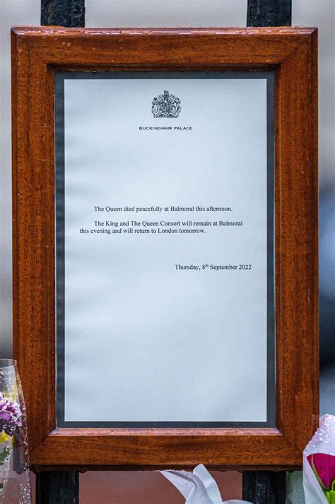 Queen Elizabeth Honored With Tribute at Buckingham Palace | Us Weekly