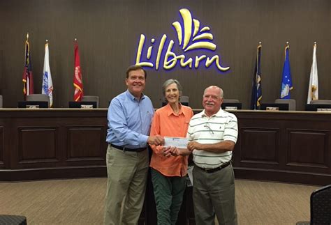 Former Lilburn Mayor Honors Memory Of Another Lilburn Mayor