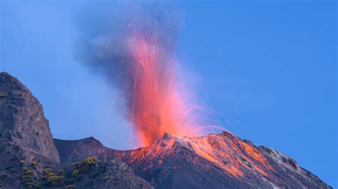 Italien Vulkan Ausbruch Am Stromboli Sorgt F R Naturschauspiel