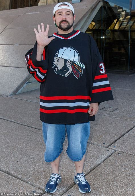 Kevin Smith Kicks Off Australian Tour Outside Opera House With Jason