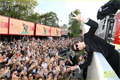 The Photos of Timothee Chalamet's Entrance at the Venice Film Festival ...